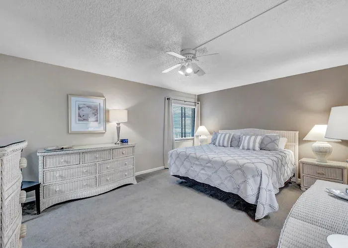 Apartment Dollar 404